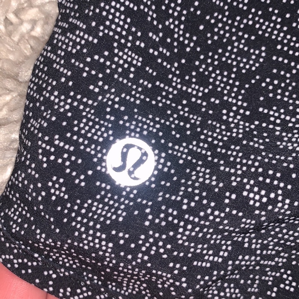 lululemon shorts - Picture 4 of 4